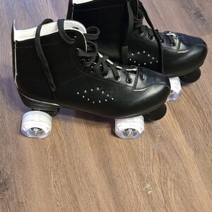 Black Roller Skates Brand New Wheels Light Up Size 45 =11